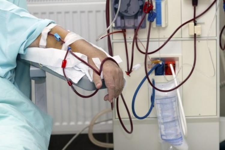 اتفاقية شراكة تروم تعزيز الريش بمركز لتصفية الدم