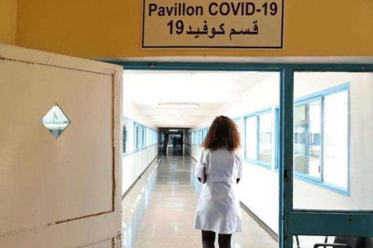 الغضب يرافق إصابة أطر صحية بفيروس “كوفيد19”