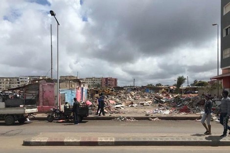 القوة العمومية تتدخل لهدم سوق تابريكت بمدينة سلا