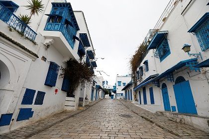 تونس تخفف حظر التجول مع قدوم شهر رمضان