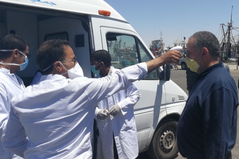 عشرات البحارة ينهون فترة الحجر الصحي في العيون