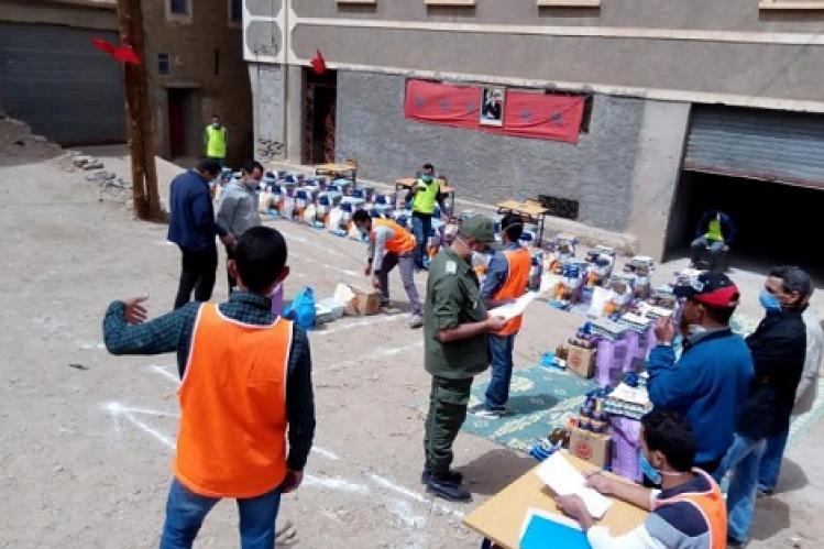 مغاربة من فرنسا يدعمون أُسَرًا معوزة بإقليم طاطا