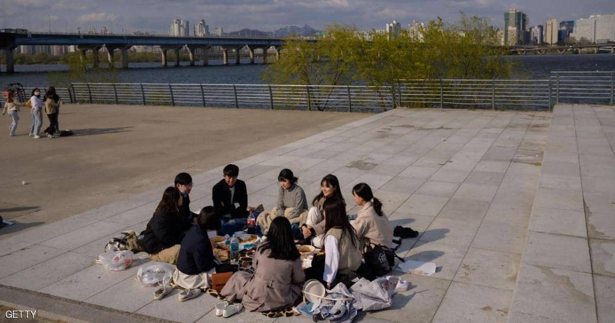 هكذا أفلتت كوريا الجنوبية من “المركز الثاني” بقائمة كورونا