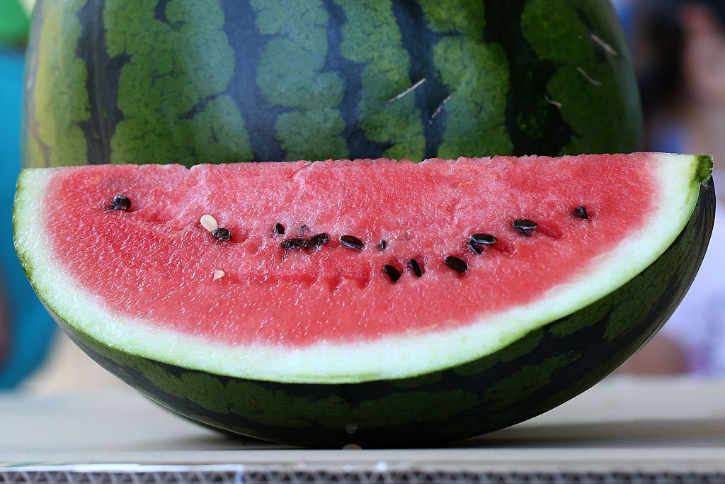 7 أطعمة ضرورية لا يجب إغفالها.. البطيخ أبرزها