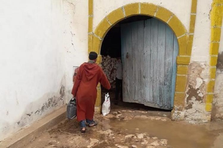 أسر معوزة تستفيد من حملات تضامنية بالصويرة