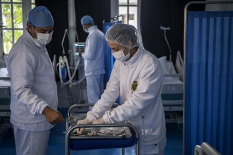 “أطباء الغد” يتجاهلون المناصب العمومية ويفضلون القطاع الخاص