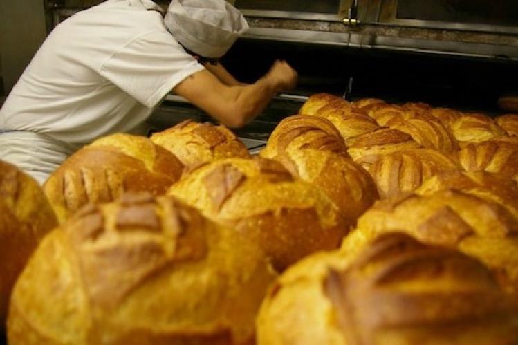 ازدحام أيام العيد يدفع إلى إغلاق “مخابز درب غلف”