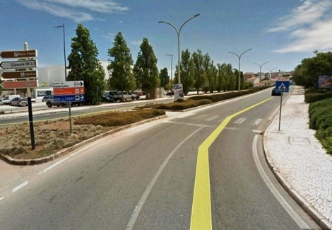 اسم “القصر الكبير” يعتلي شارع مدينة برتغالية