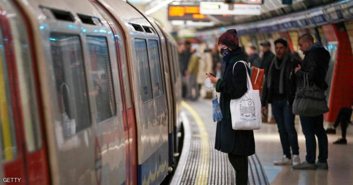 البريطانيون يخشون مغادرة منازلهم عند رفع الإغلاق