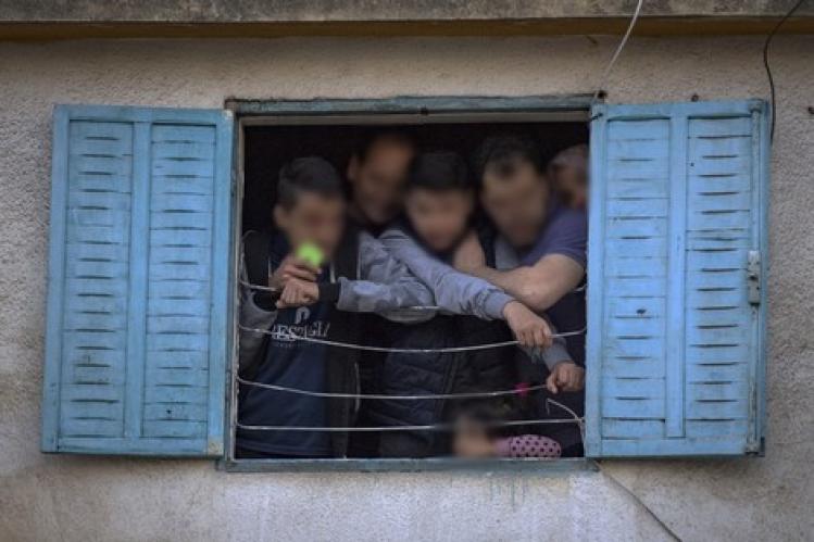 الحجر الصحي يعيد إلى الواجهة إشكالية السكن الكثيف في المغرب