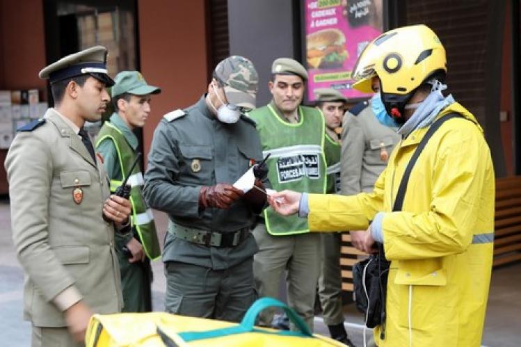 السلطات ترخص للمطاعم خدمة توصيل الطلبات بداية الأسبوع المقبل