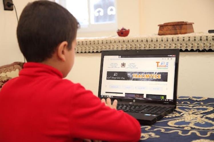 بحث يرصد تأثير “كورونا” على الأسر المغربية