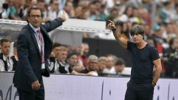 لوف يشيد بمستويات الفرق في مباريات “الأشباح”