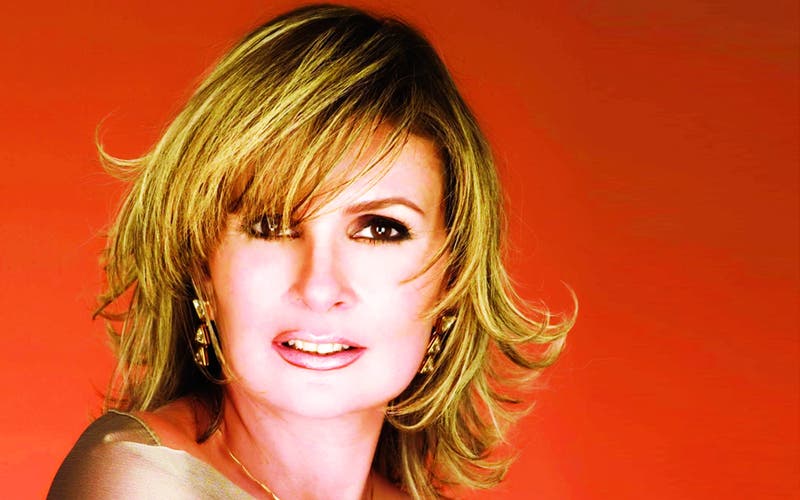 يسرا للعربية.نت: أراهن بمسلسل “خيانة عهد” ولا أخاف المنافسة