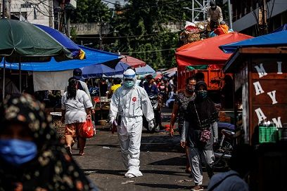 إندونيسيا تسجل أكبر عدد من إصابات بكورونا في يوم واحد