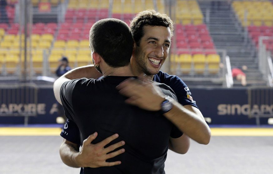 الأستراليون يتوافدون على ملاعب التنس بأعداد قياسية بعد تخفيف العزل