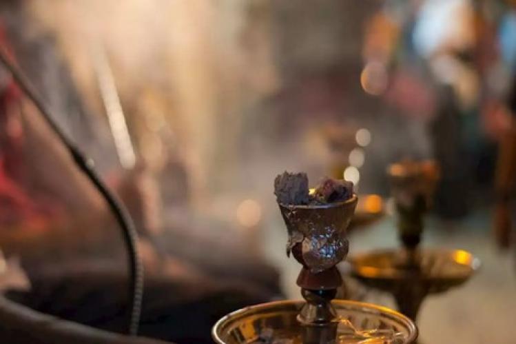 الترقب يسبق عودة نشاط “مقاهي الشيشة” بعد رفع الحجر الصحي