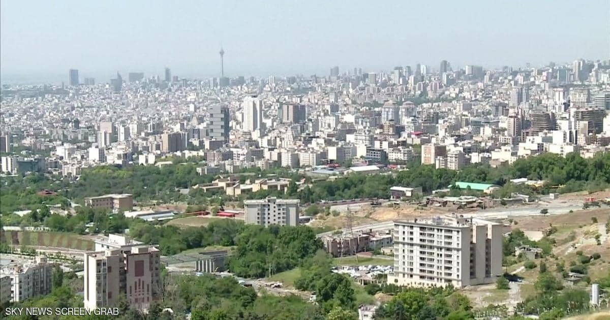 السجن والجلد ينتظران صحفيا إيرانيا فضح عمليات طهران الخارجية