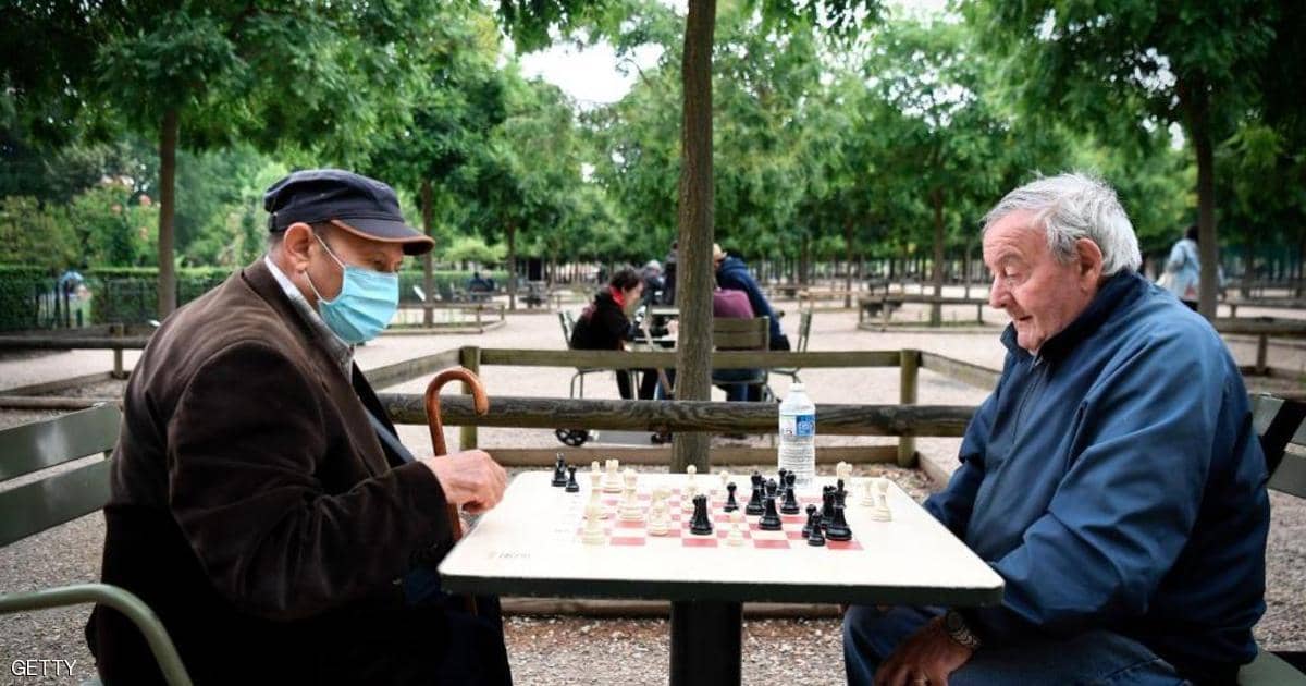 بعد 30 ألف وفاة.. كورونا “تحت السيطرة” في فرنسا