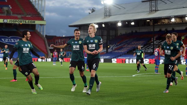 بيرنلي ينتزع فوزاً ثميناً أمام كريستال بالاس