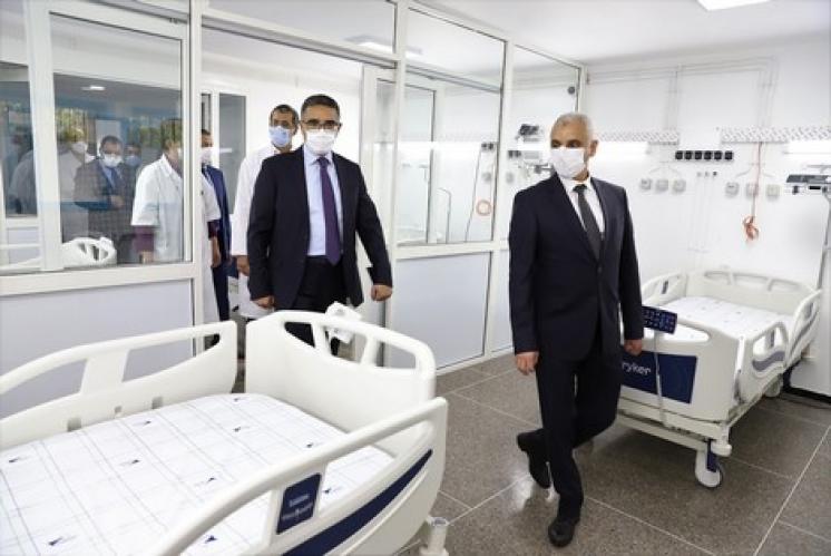 تصريحات آيت الطالب تُغضب “حركة الممرضين”