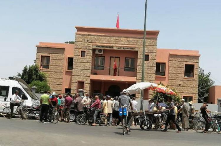 حقوقيون يساندون الباعة الجائلين بسبت أولاد النمة