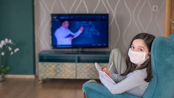 دراسة جديدة حول الشباب وكورونا.. فهل تفتح المدارس؟