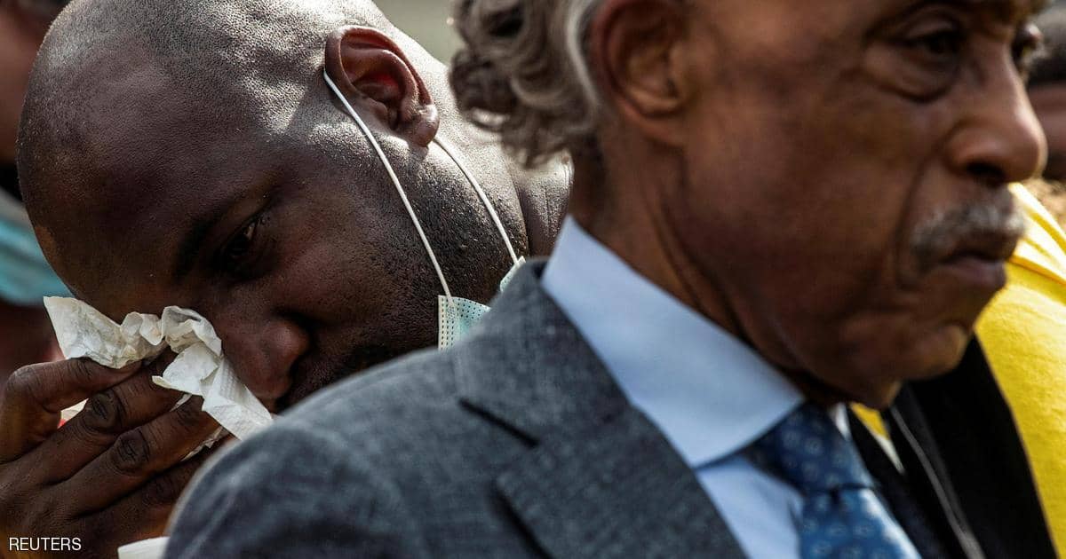 “سنحقق العدالة”.. الآلاف يودعون فلويد في جنازة مهيبة