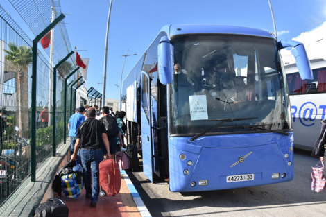 عائدون من إسبانيا ينهون الحجر الصحي بالفنيدق