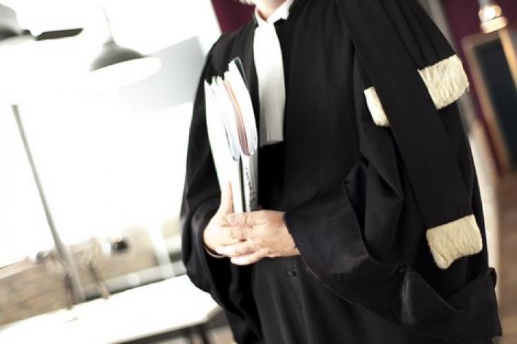محامون يطالبون بالإسقاط الضريبي وإلغاء العطلة السنوية للقضاء