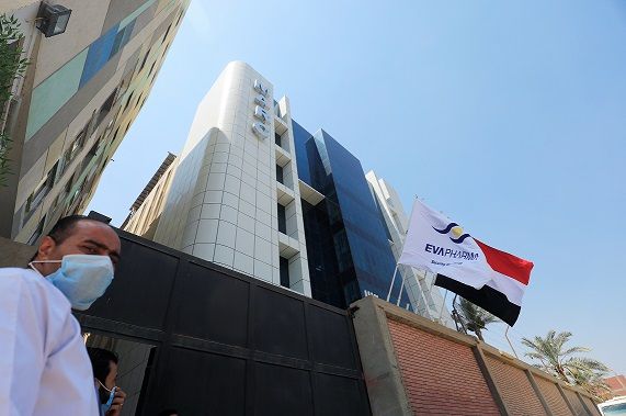 مصر تستبق فك قيود كورونا بإصابات ووفيات مرتفعة