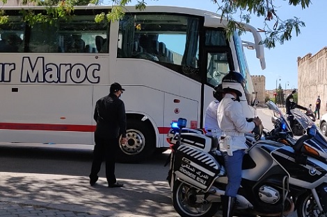 نقل 34 مصابًا بـ”كورونا” من فاس إلى بنسليمان