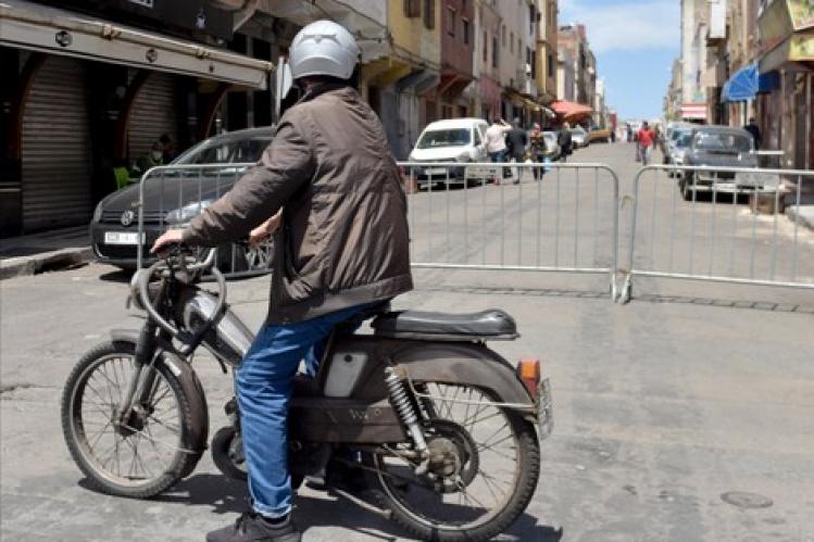 هذه إكراهات صعوبة تطبيق “الحجر الصحي” في الأحياء الشعبية