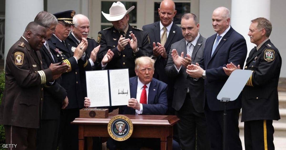 هل يطفئ أمر ترامب بإصلاح الشرطة غضب الشارع؟
