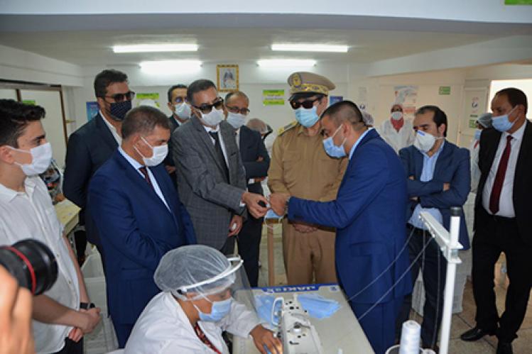 وحدة صناعية تنتج 70 ألف كمامة يوميا بسوس