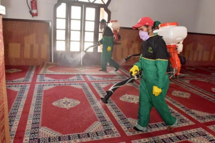 5 آلاف مسجد يستقبل المصلين .. والتوفيق يوصي بتجنب العدوى