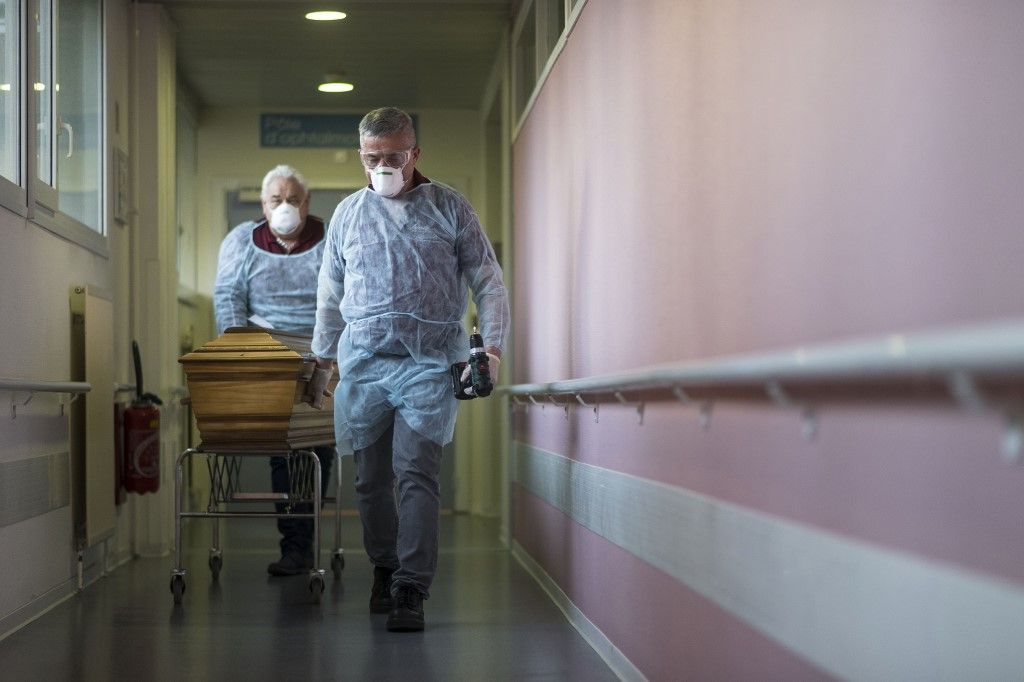 أكثر من 30 ألف وفاة بكوفيد-19 في فرنسا