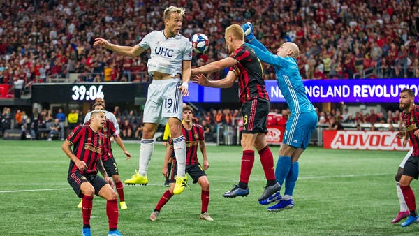 إصابة أربعة لاعبين في الدوري الأميركي بفيروس كورونا