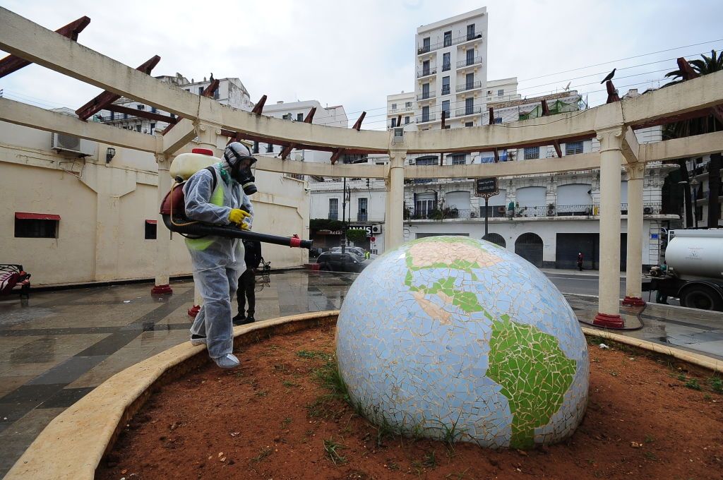 الجزائر: قرار بإغلاق العاصمة لمنع تفشي كورونا