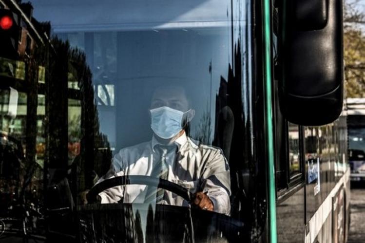 “الطاقة الاستيعابية” تربك مهنيي النقل العمومي