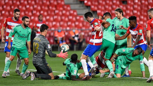 ريال مدريد يهزم غرناطة وخطوة تفصله عن لقب الدوري