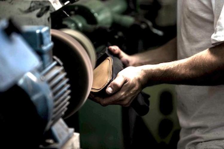 عمال شركة للأحذية بالبيضاء يطلبون تحاليل كورونا