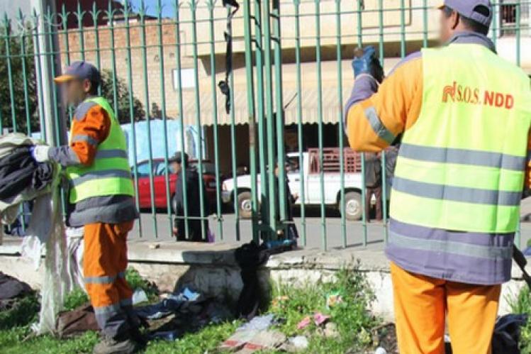 عمال نظافة يلوّحون بالإضراب في مدينة المحمدية