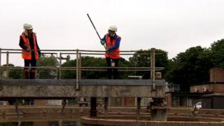 فيروس كورونا: اختبار الصرف الصحي لتحديد حجم تفشي الوباء “سهل الإنجاز وأسرع من العادي”