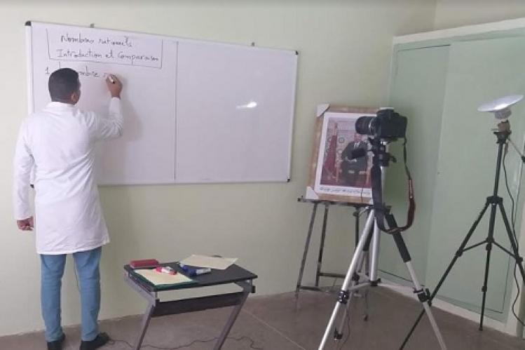 مديرية النّاظور تستعد للتعليم عن بعد بمواد رقمية