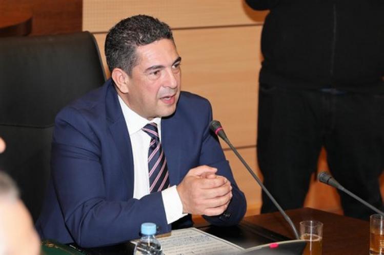 ‪وزارة التربية تعفي أساتذة من توقيع محاضر الخروج‬