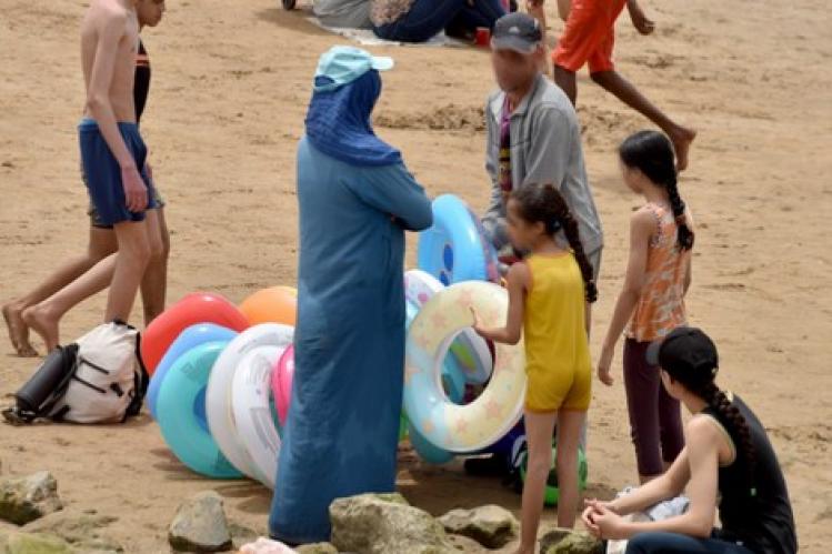 المهن الشاطئية تستغيث بسبب الوضعية الوبائية والتدابير الاستثنائية