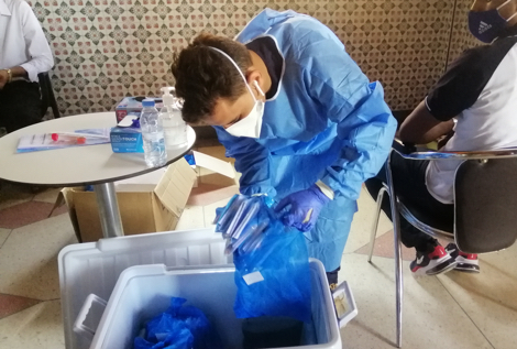 النقوب تجري “فحوصات كورونا” على الوافدين