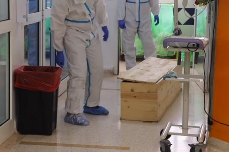 بارو: مرضى يتوفون في مدخل المستشفى .. والاستهتار يفاقم الخطر