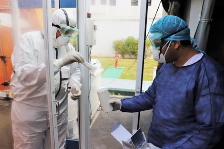 تكليف المراكز الصحية بتحليلات كورونا “يؤزم” وضعية بقية المرضى